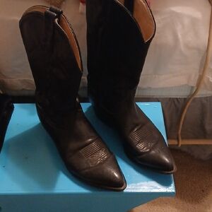 Vintage Tony Lama Black Pointed Toe Cowboy Boots